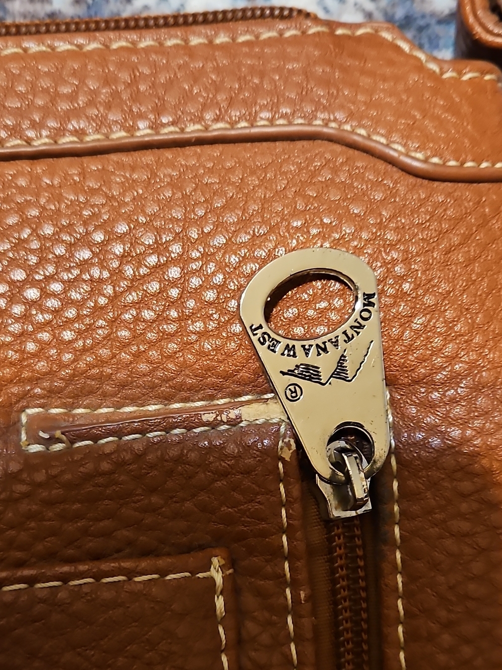 Montana West Horse Head Rhinestone Concealed Carry Crossbody Bag - Picture 6 of 13